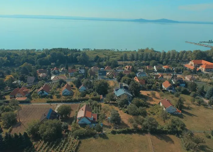 Mandula Apartmanok