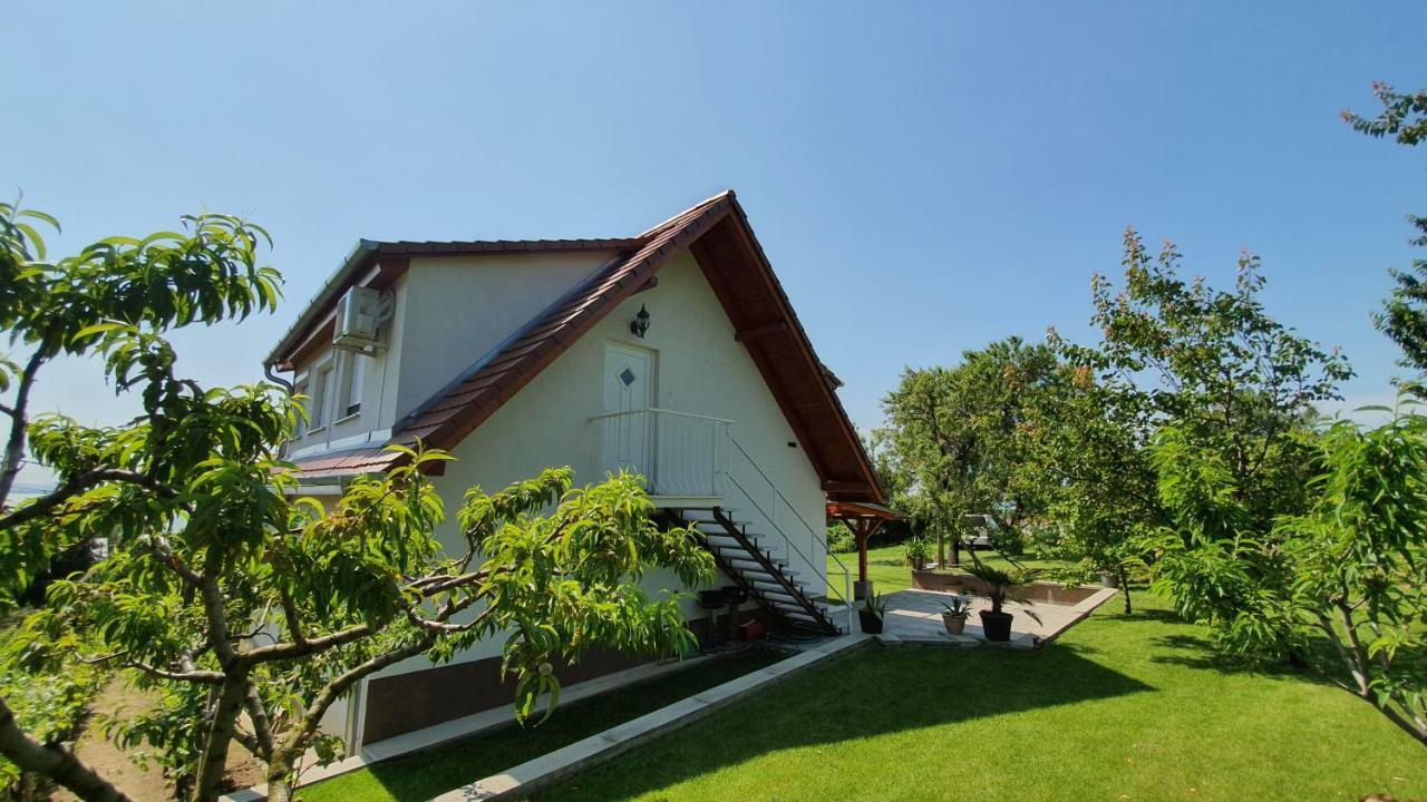 Apartment Mandula
