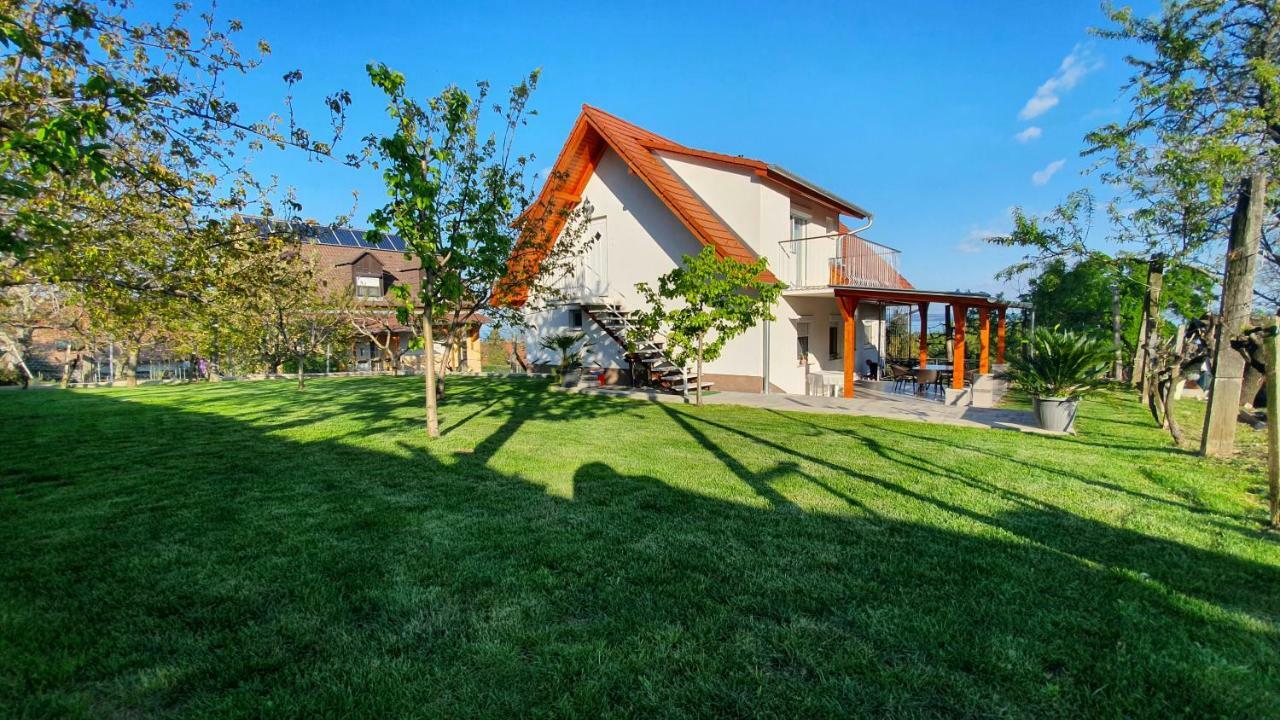 Apartment Mandula *